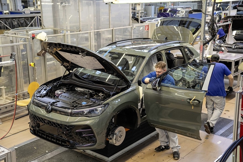 Volkswagen временно остановит производство Golf, Tiguan, Touran и Tayron
